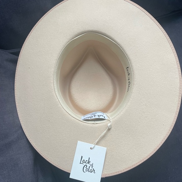 Lack of Color Ivory Rancher - Picture 4 of 12